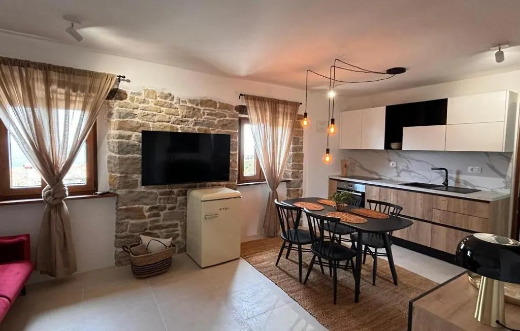 Apartment Groznjan III By Villas Guide 0*,  Κροατία